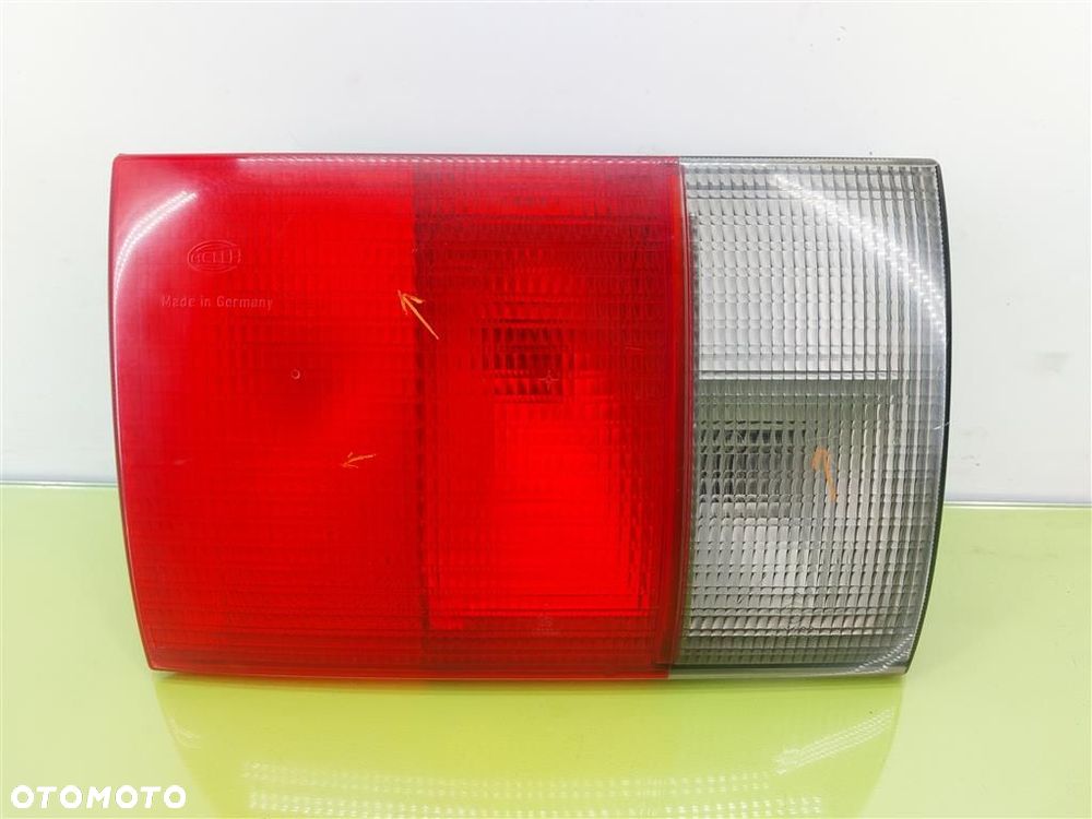 Lampa tylna lewa tył w klapę Audi 80 B4 1991-1995 8A0945093 ORYGINAŁ EUROPA - 1