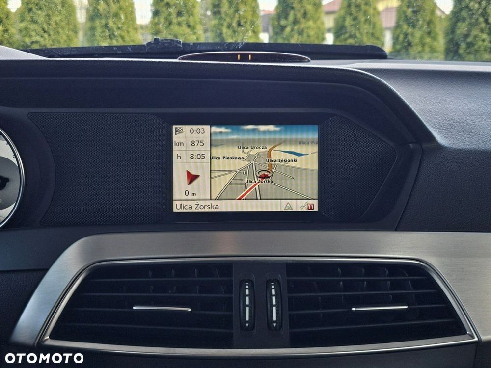Mercedes-Benz Klasa C 200 Avantgarde Edition - 24