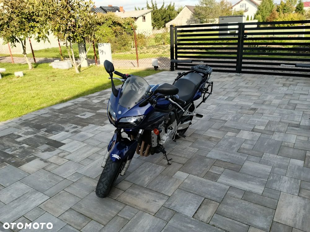 Yamaha FZS - 2