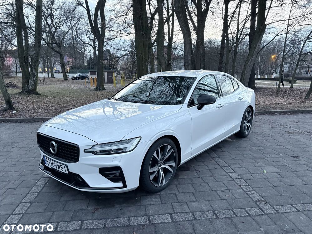 Volvo S60 T4 R-Design - 1