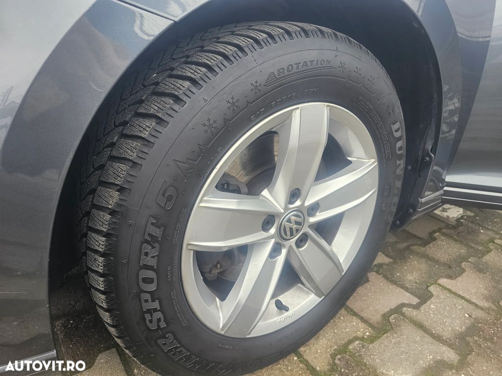 Volkswagen Passat Variant 1.6 TDI (BlueMotion Technology) DSG Comfortline - 16