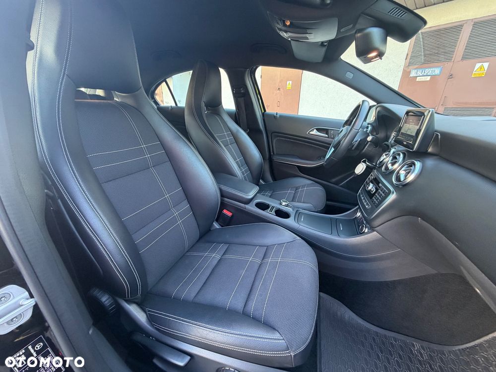 Mercedes-Benz Klasa A 180 7G-DCT Activity Edition - 11