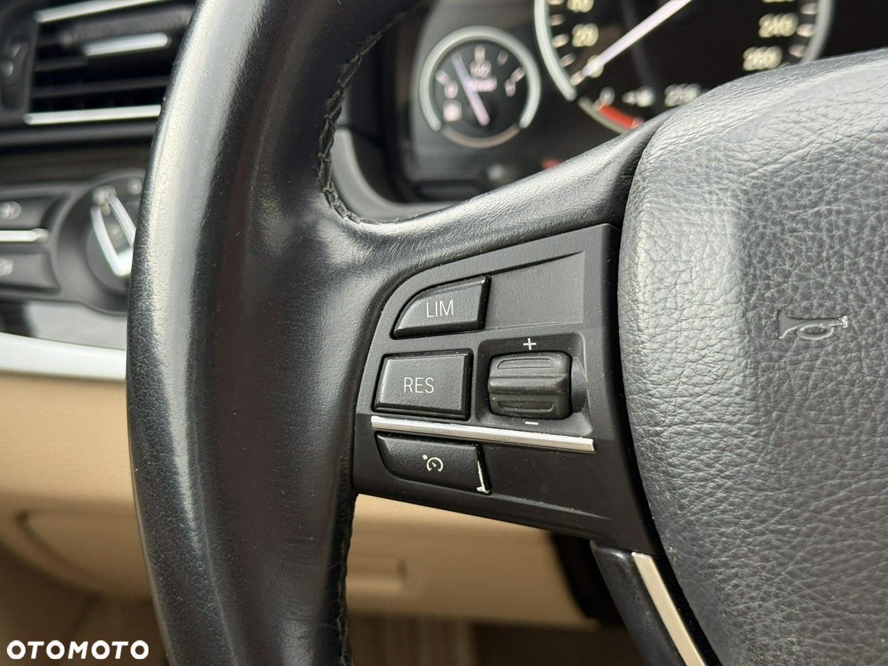 BMW Seria 5 520d xDrive Luxury Line - 22