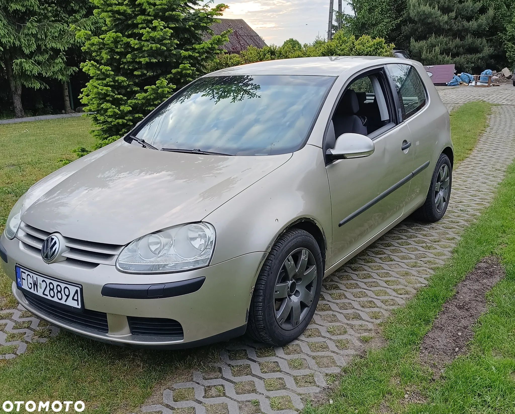 Volkswagen Golf V 1.6 Comfortline - 1