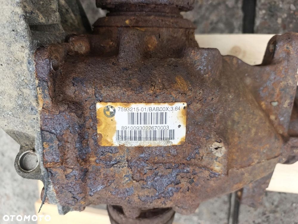 BMW E84 X1 TYLNY MOST DYFER 7593215 3.64 2.3D N47D20D - 2