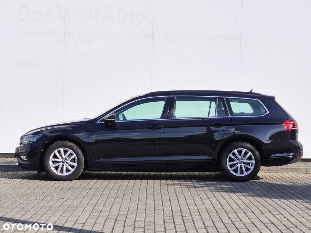 Volkswagen Passat - 4
