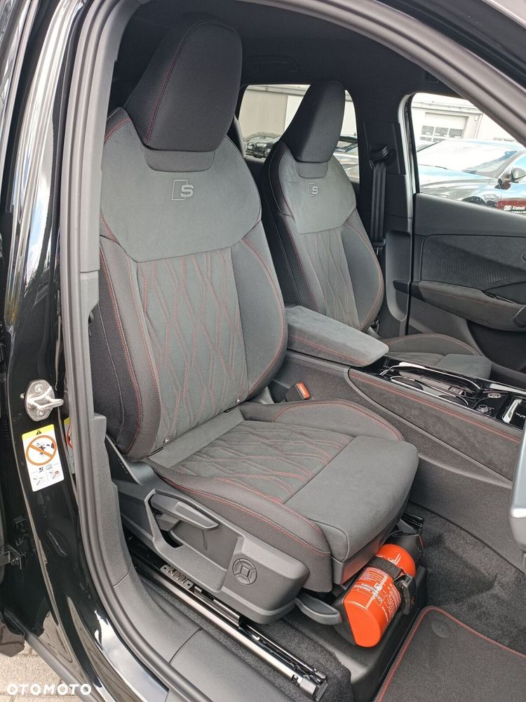 Audi Q3 - 24