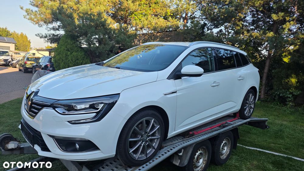 Renault Megane Grandtour ENERGY TCe 130 BOSE EDITION - 8