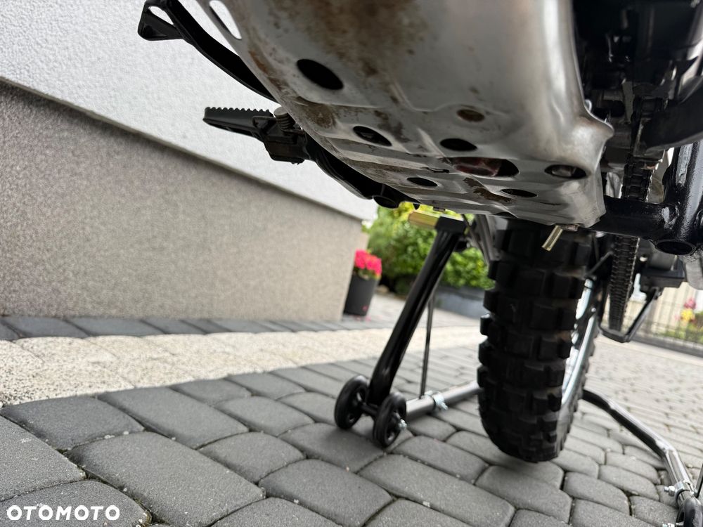 Suzuki DR - 35