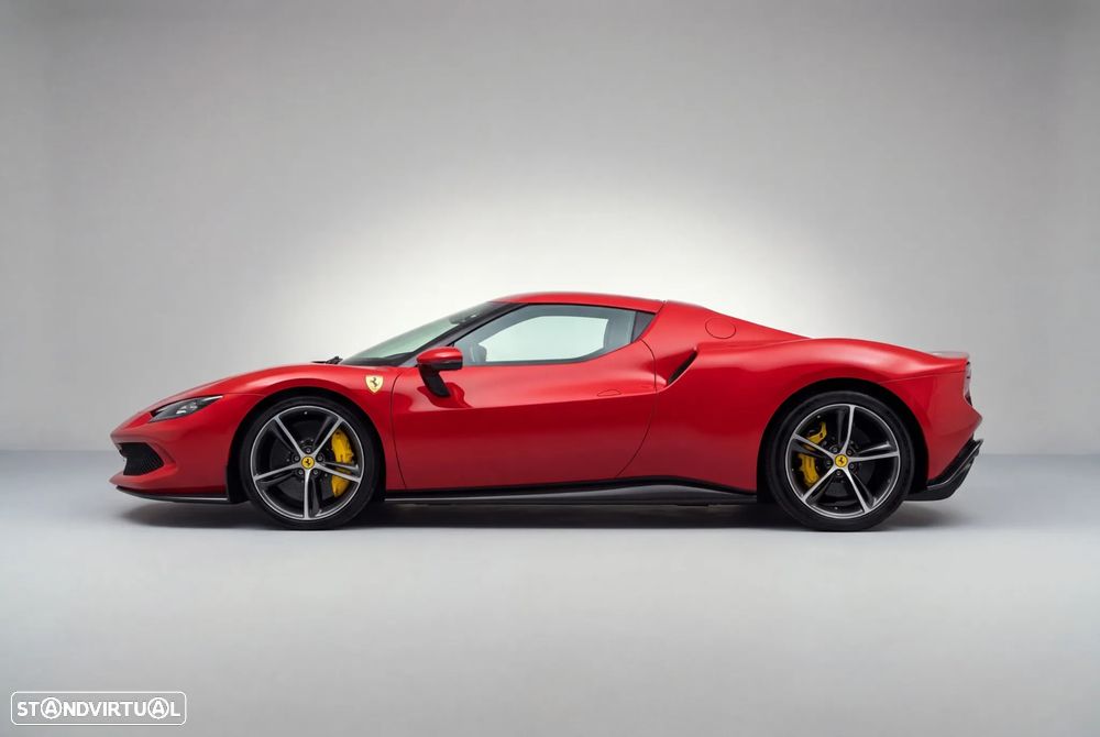 Ferrari 296 GTB Coupe foto 3