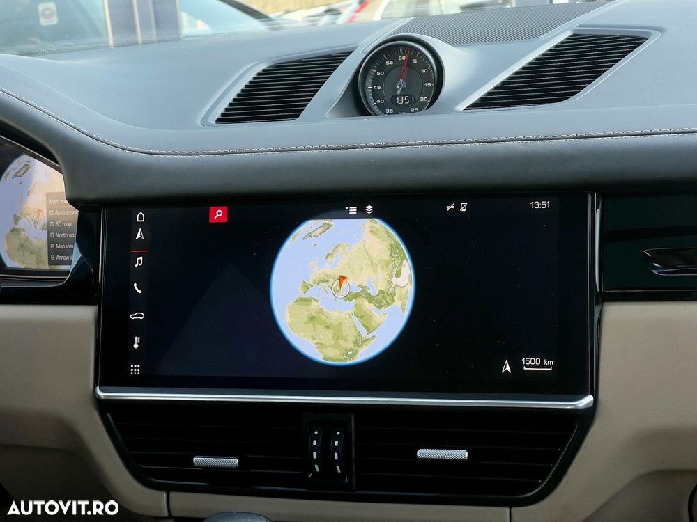 Porsche Cayenne - 11