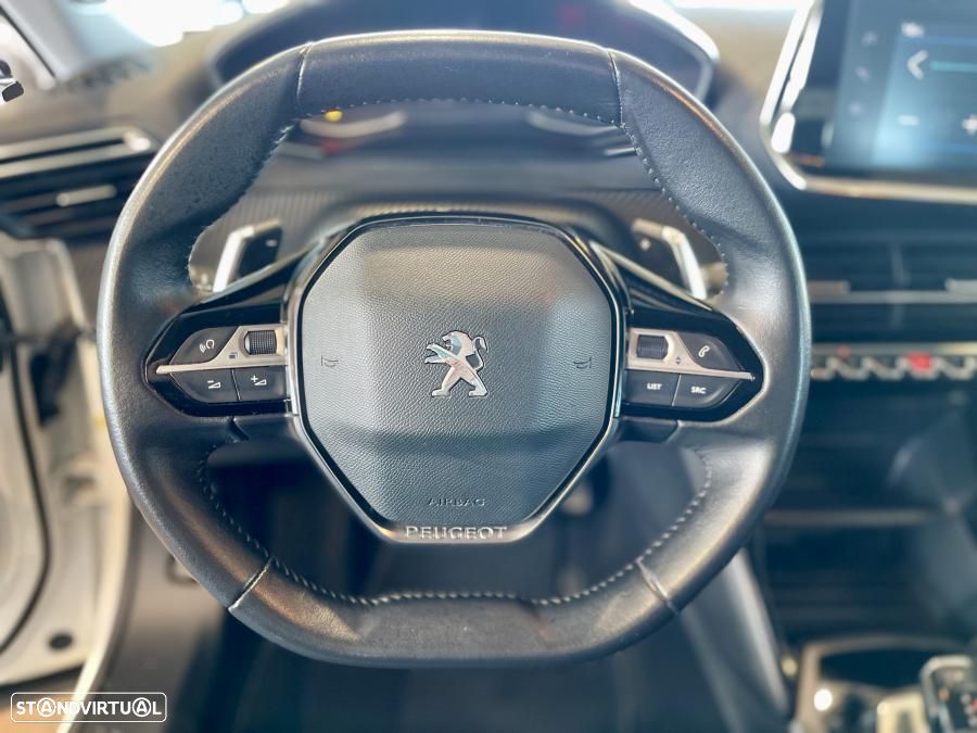 Peugeot 2008 1.2 PureTech Active Pack EAT8 - 12