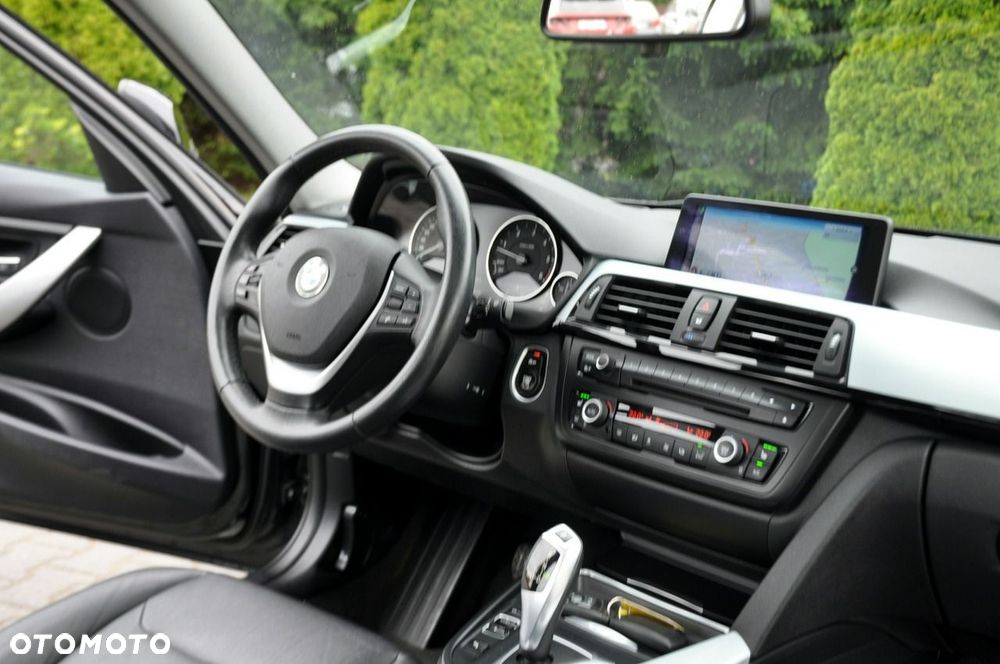 BMW Seria 3 - 25