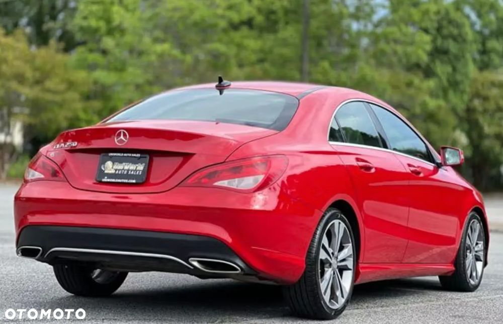 Mercedes-Benz CLA 250 4Matic 7G-DCT Sport - 5