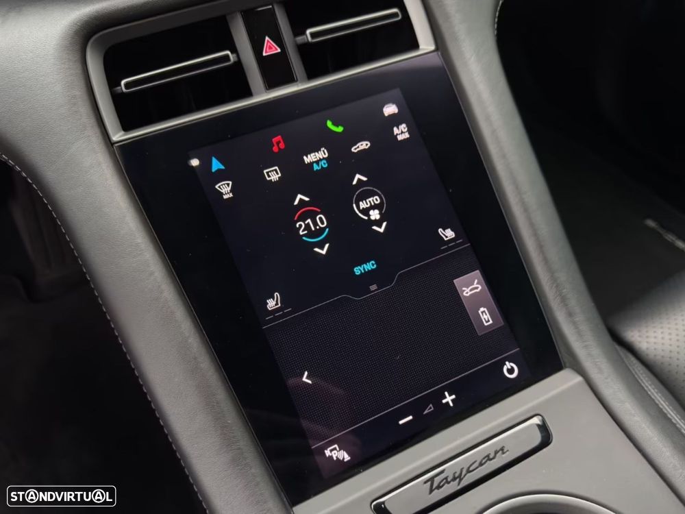 Porsche Taycan - 11