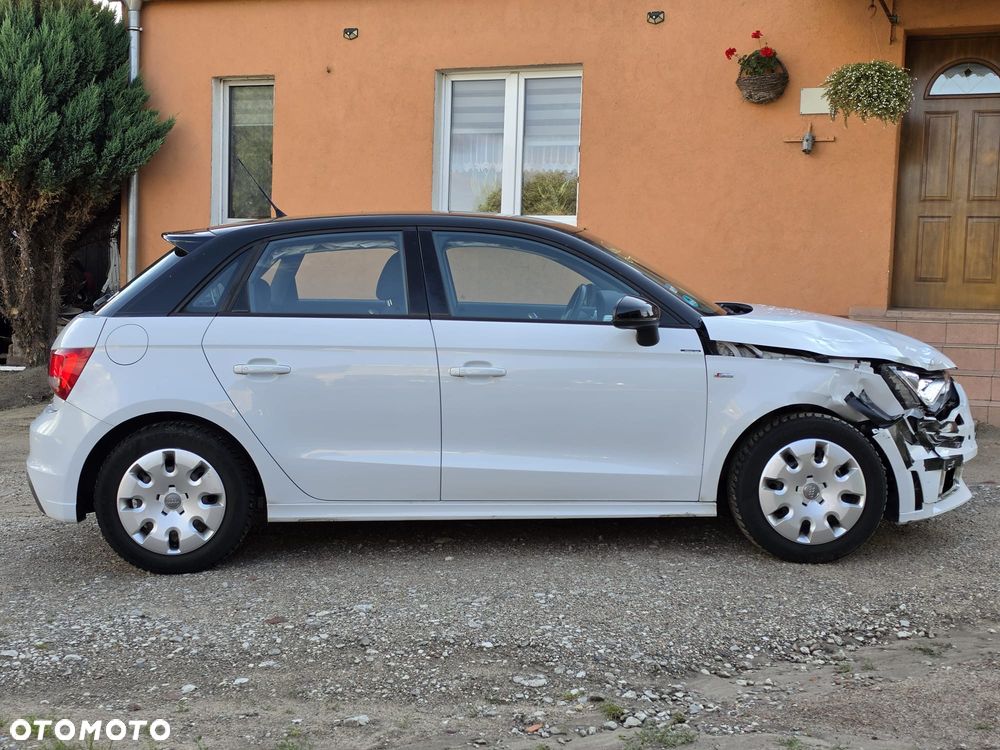 Audi A1 Sportback 1.6 TDI S tronic S line edition - 4