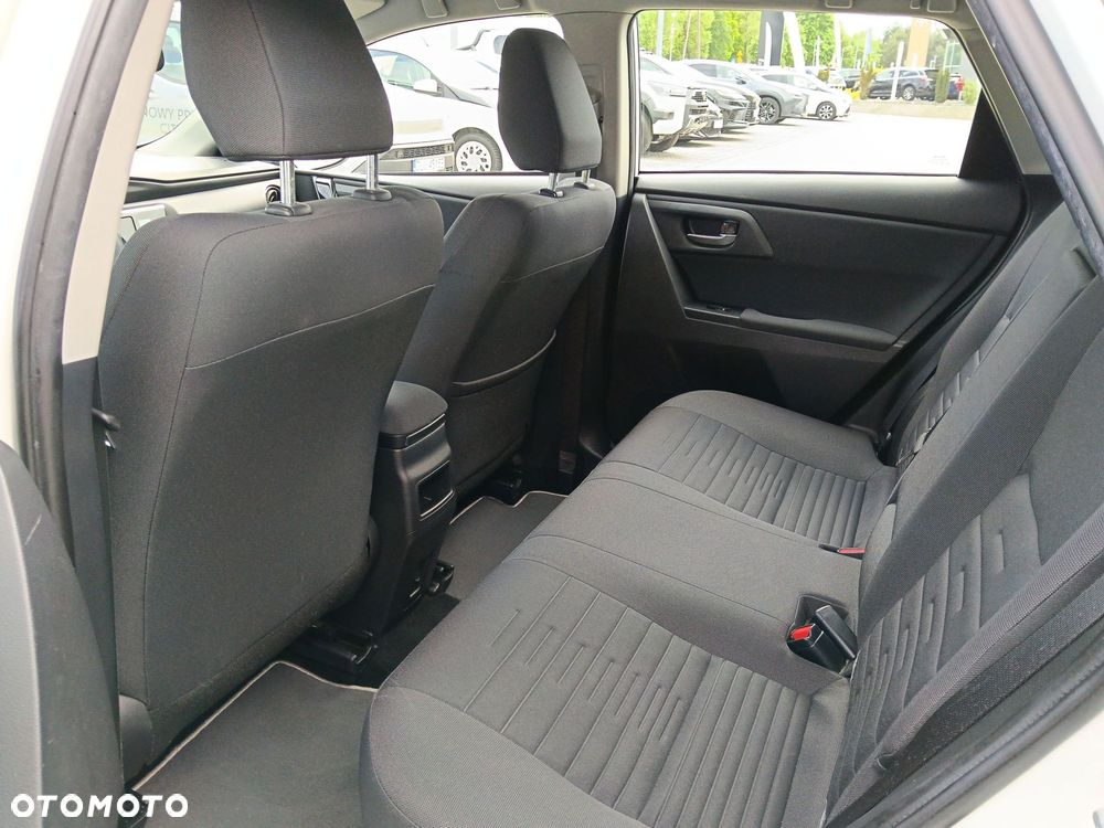 Toyota Auris Hybrid 135 Premium - 14