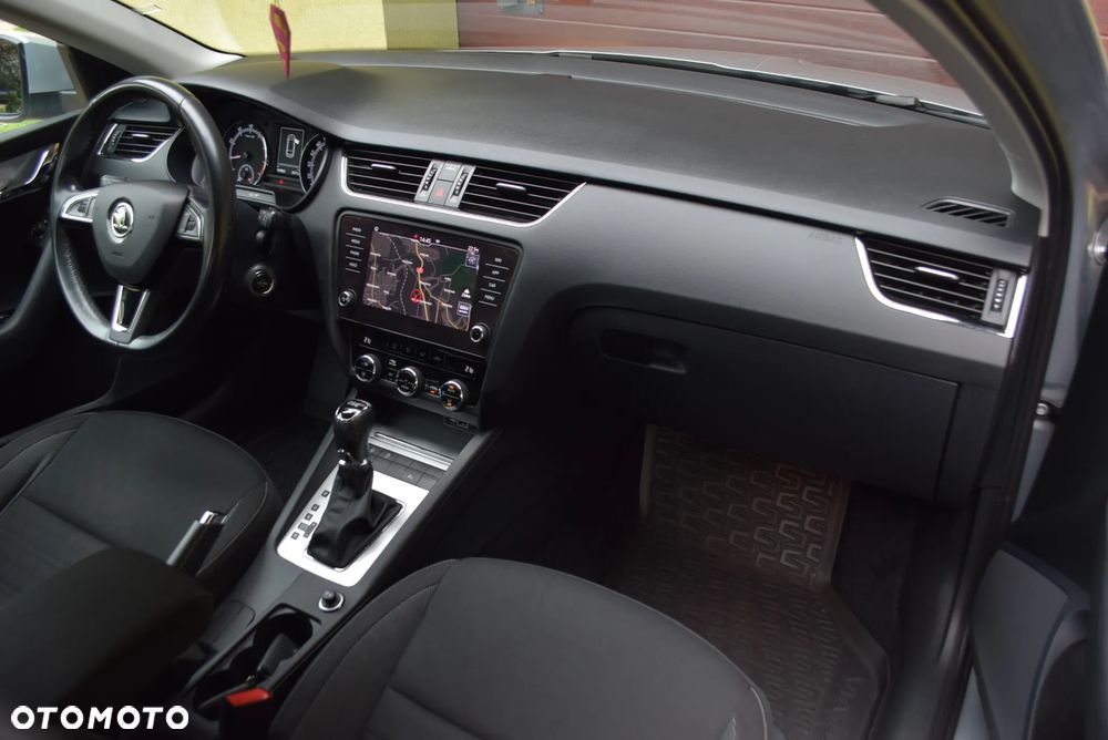 Skoda Octavia 2.0 TSI Clever DSG - 14