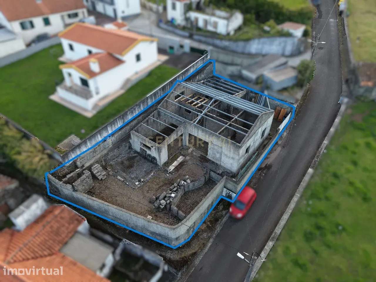 Moradia T2 com projeto aprovado — o equilíbrio perfeito entre natureza - Grande imagem: 3/19