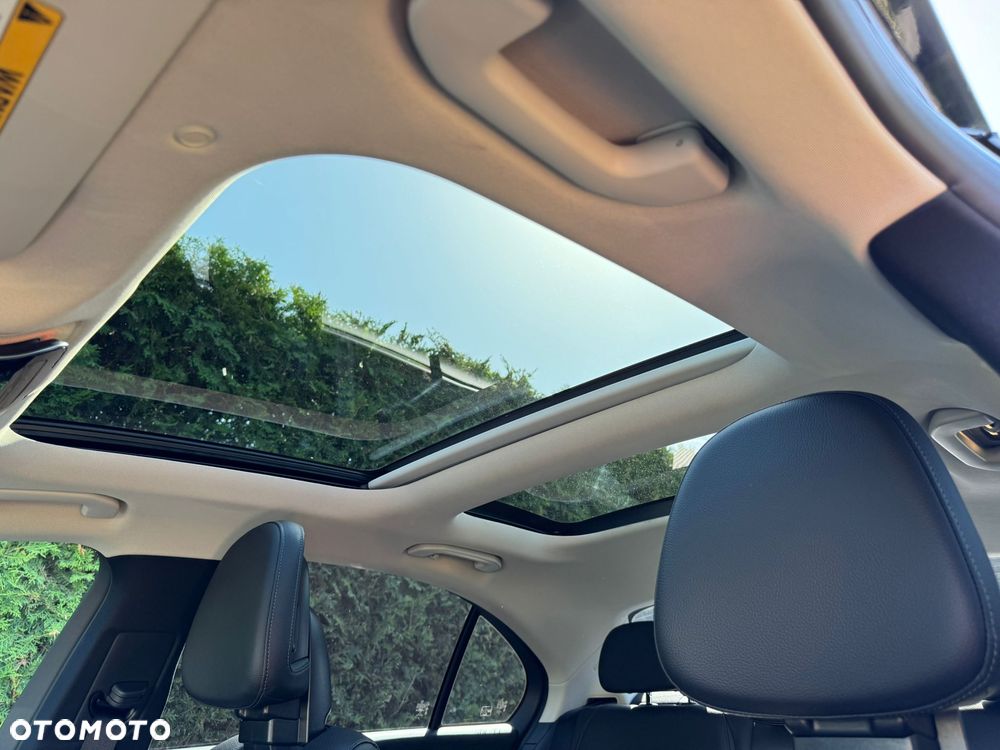 Mercedes-Benz Klasa C 300 9G-TRONIC Avantgarde - 16