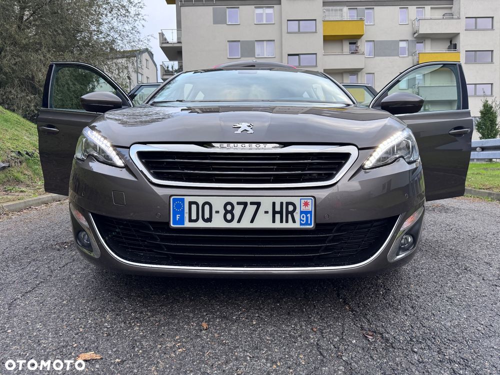 Peugeot 308 1.2 PureTech Allure S&S - 11