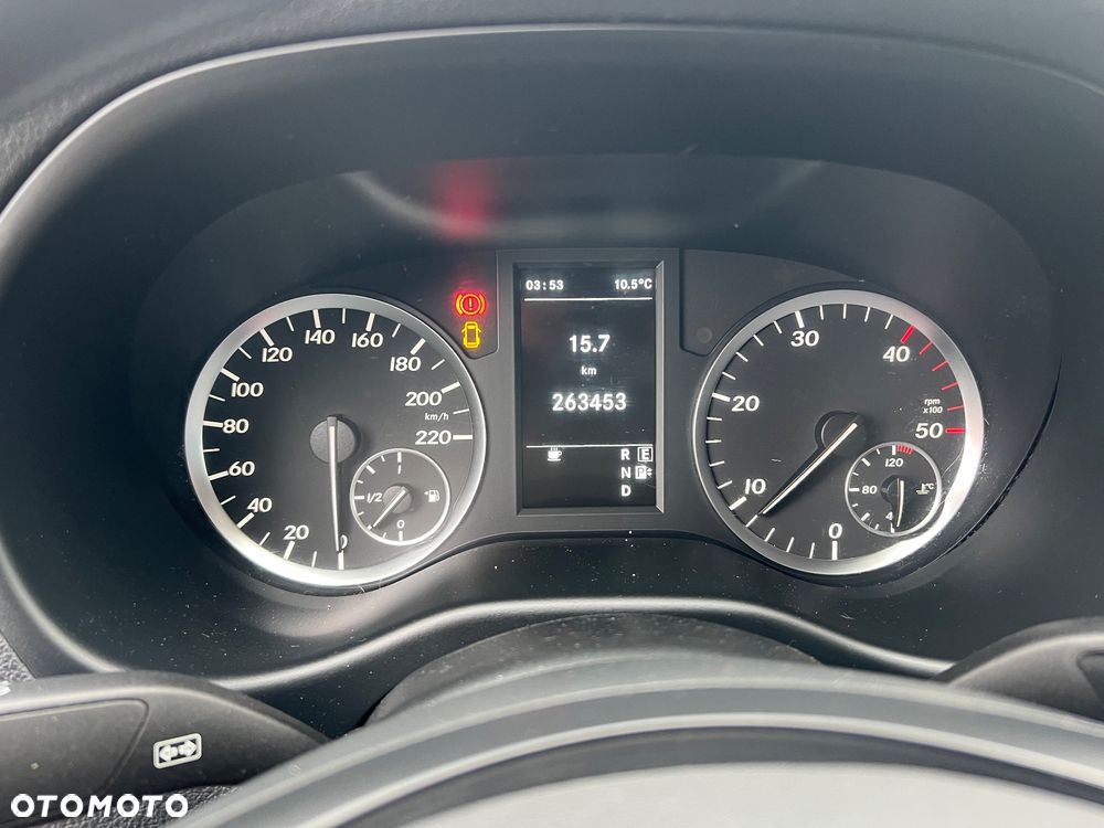 Mercedes-Benz Vito - 10