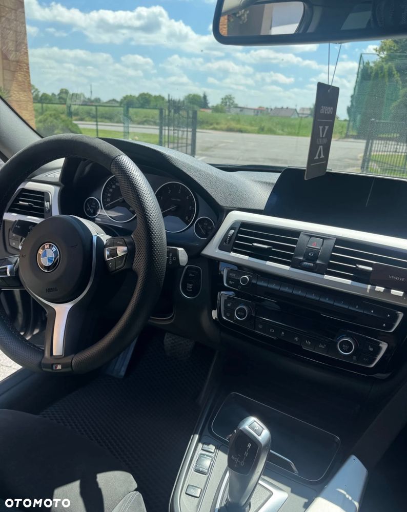 BMW Seria 3 320d Efficient Dynamics - 12