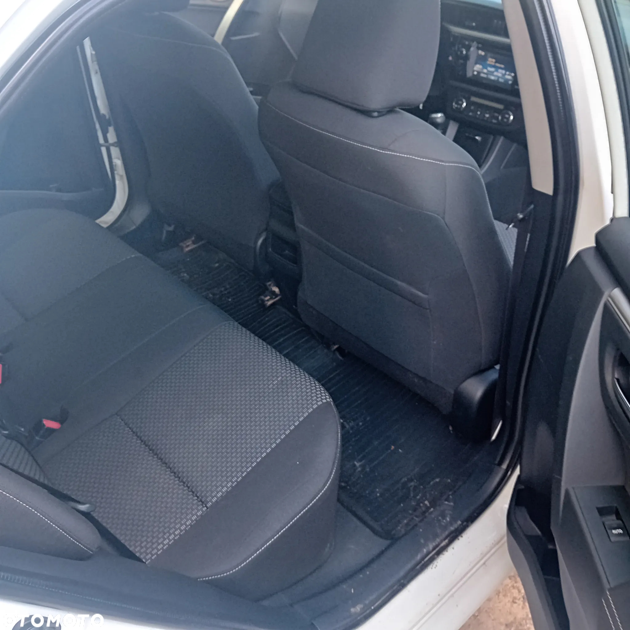 Toyota Corolla 1.6 Prestige - 5