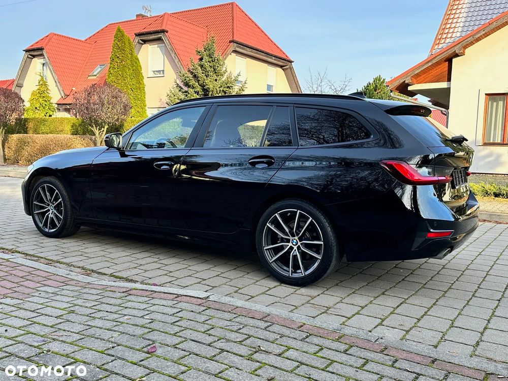 BMW Seria 3 318d Sport Line Shadow - 4