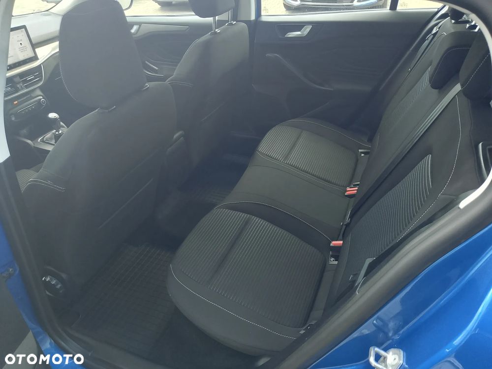 Ford Focus 1.0 EcoBoost Titanium - 13