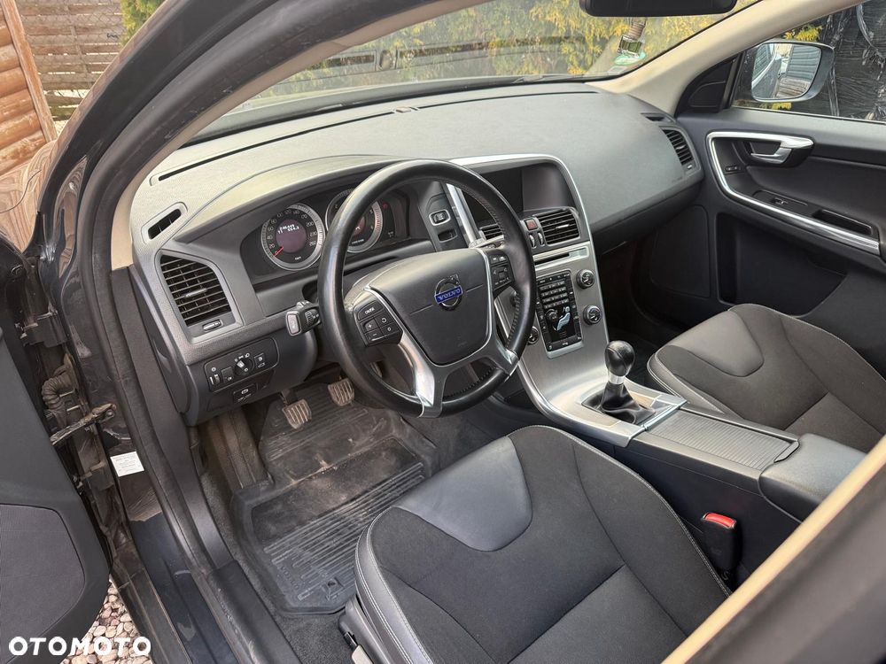 Volvo XC 60 DRIVe Momentum - 13