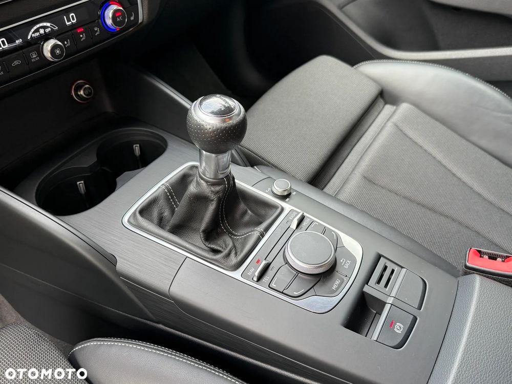 Audi A3 ver-1-4-tfsi-cod-ultra-ambiente - 22