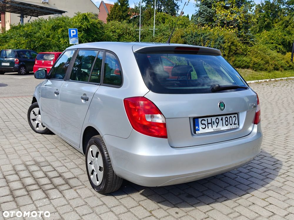 Skoda Roomster 1.6 TDI DPF Ambition - 2