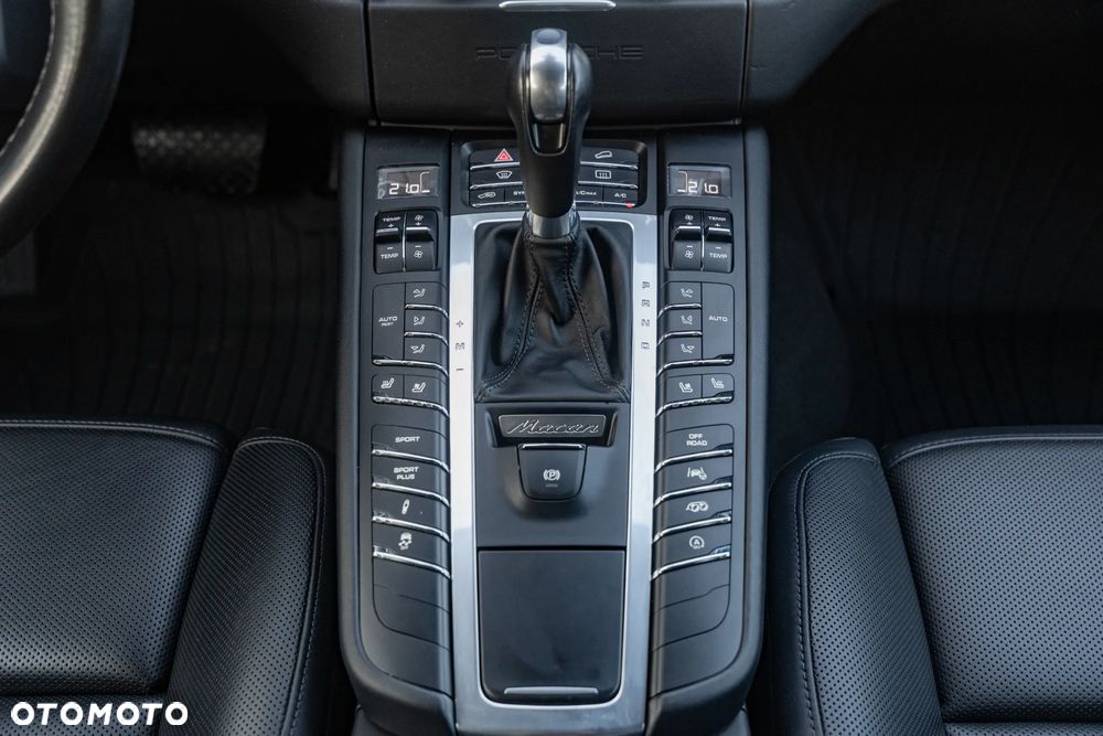 Porsche Macan - 26