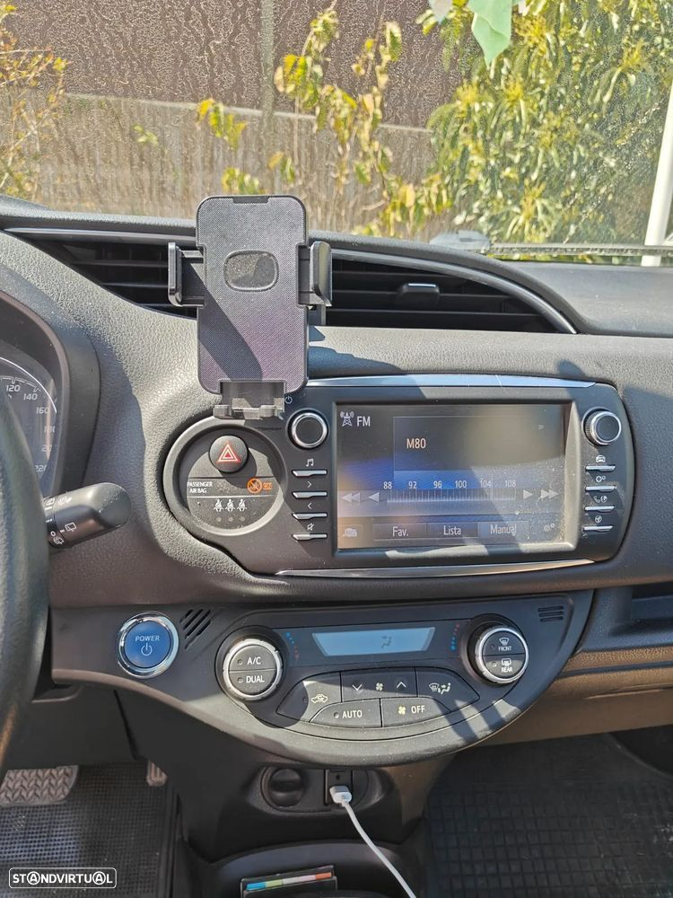 Toyota Yaris 1.5 HSD Comfort - 11