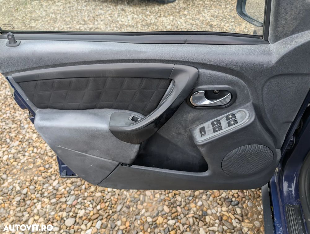 Dacia Duster 1.5 dCi 4x4 Ambiance - 9