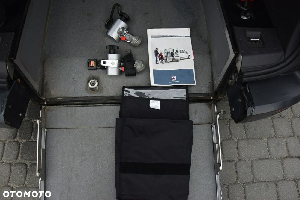 Ford Transit Connect - 21