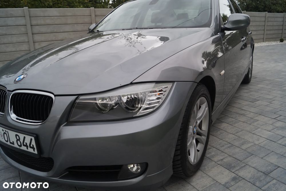 BMW Seria 3 325i - 20