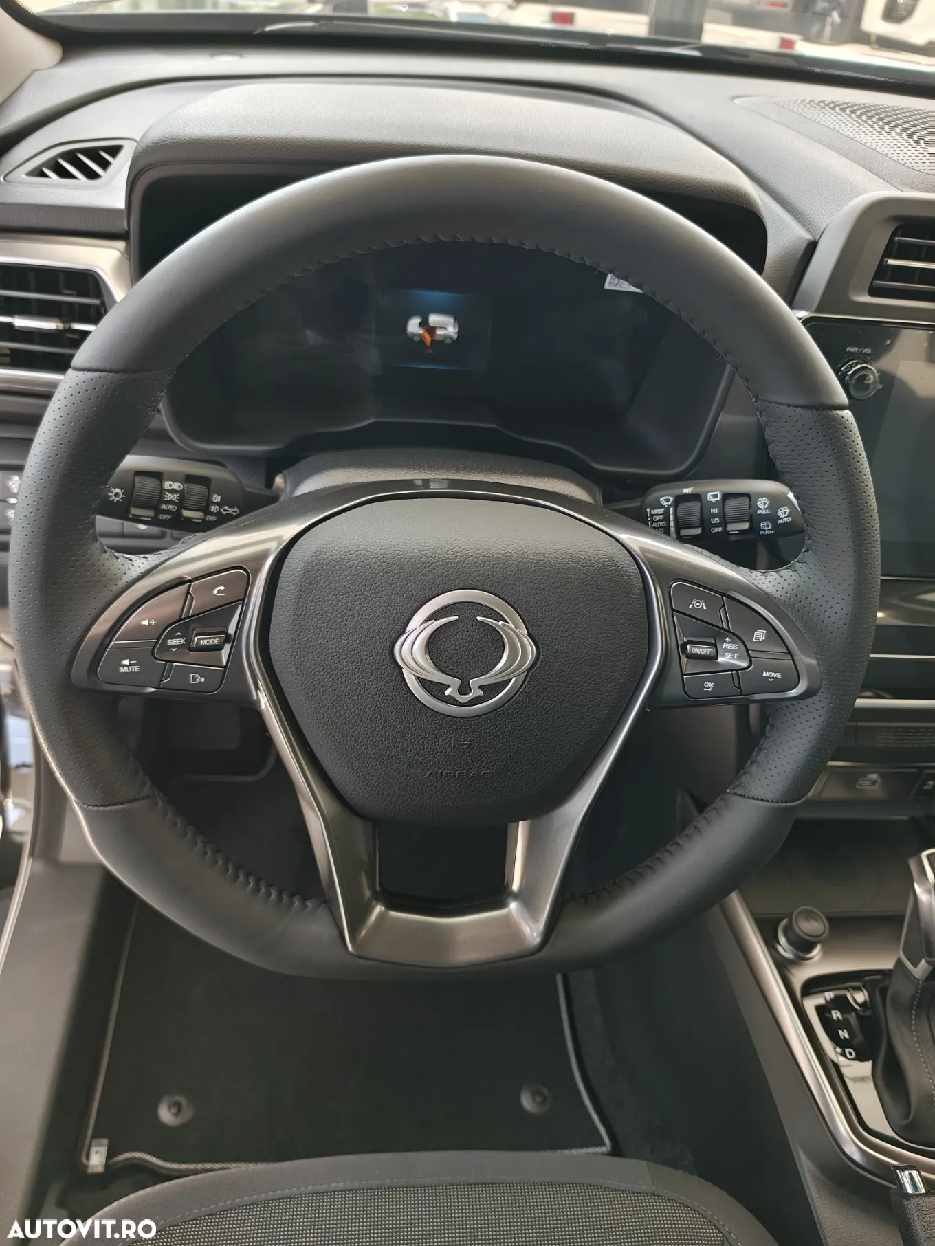 SsangYong Tivoli - 12