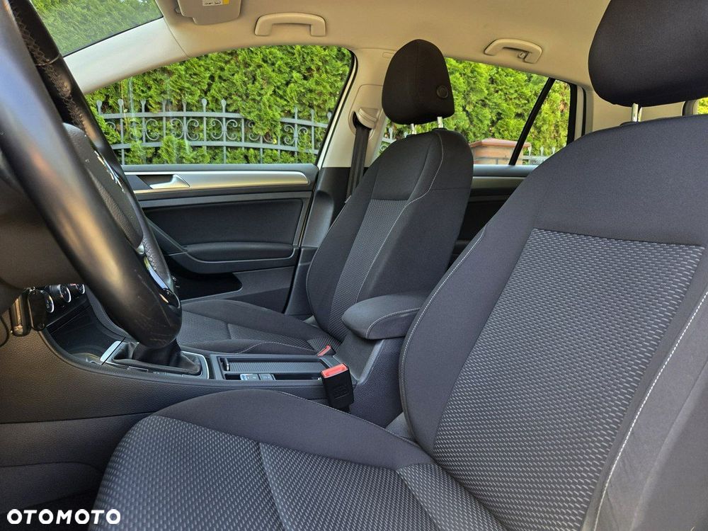 Volkswagen Golf 1.6 TDI BMT Comfortline - 10