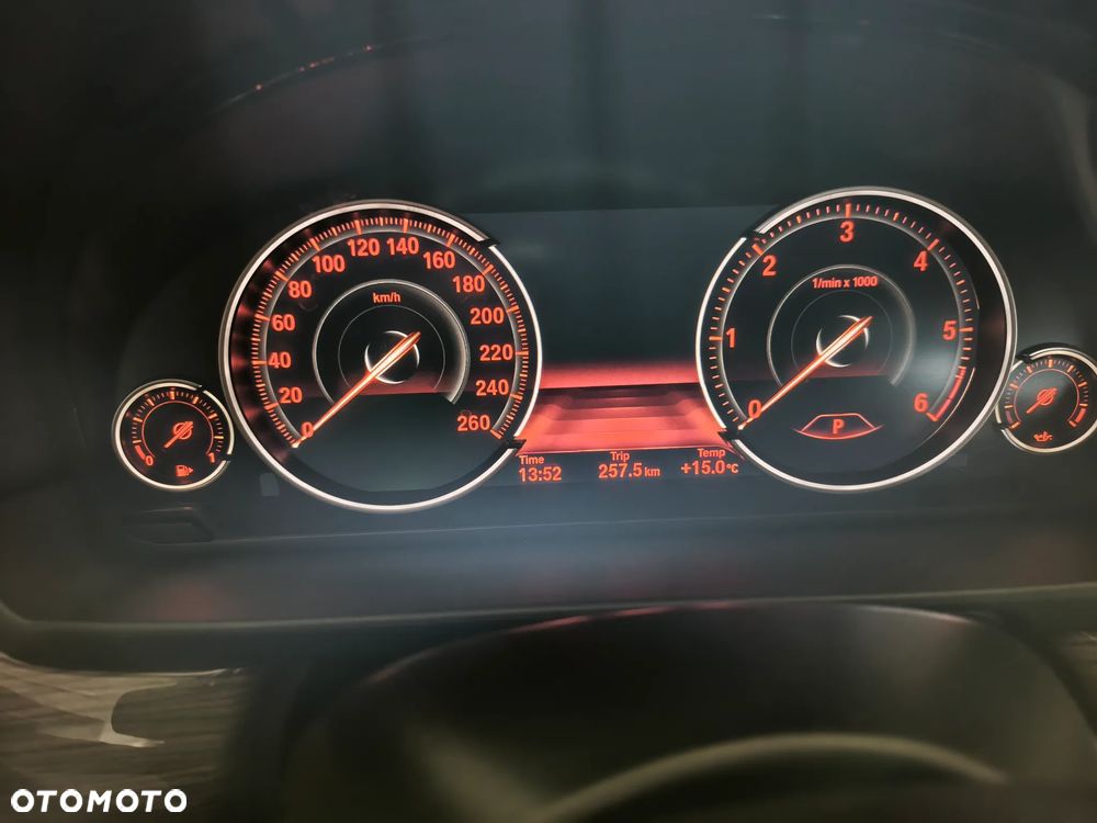 BMW Seria 5 520d Modern Line - 35