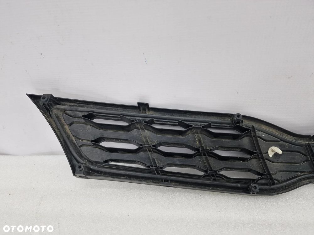 KIA RIO 3 III 11- ATRAPA / GRILL / KRATKA ŚRODKOWA ZDERZAKA PRZEDNIEGO PRZÓD , NR 86351-1W200 , NR AUKCJI KR127 - 6
