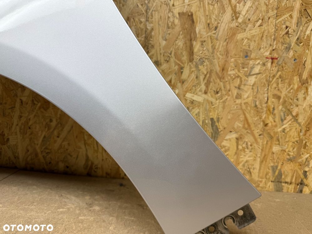 BŁOTNIK LEWY PRZÓD MERCEDES BENZ A KLASA W177 A177 A177881050 SREBRNY - 25