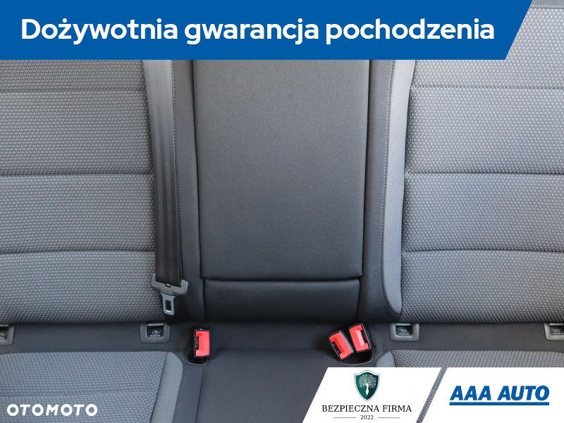 Volkswagen Golf - 12