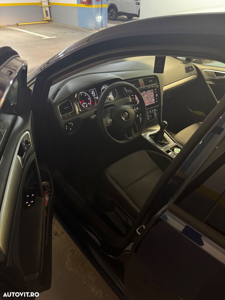 Volkswagen Golf 1.6 TDI Comfortline - 13