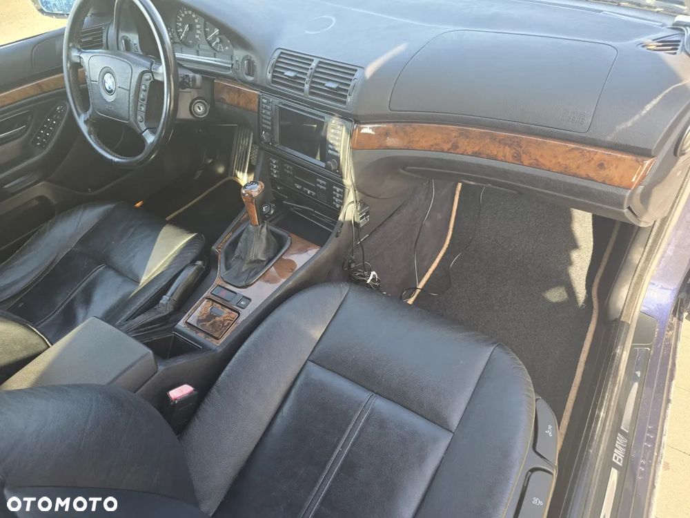 BMW Seria 5 520d - 16