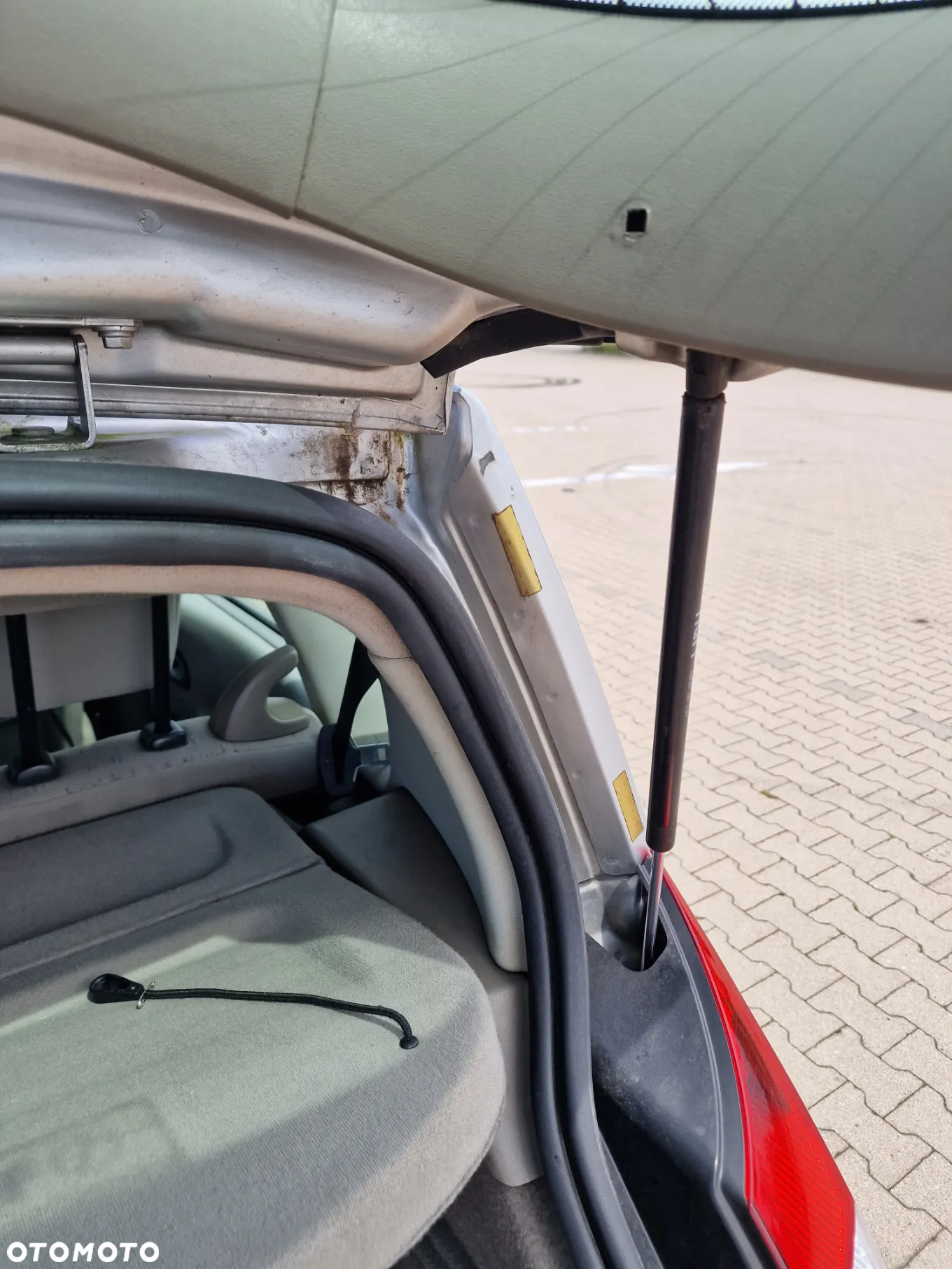 Renault Scenic 1.9 dCi Confort Authentique - 16