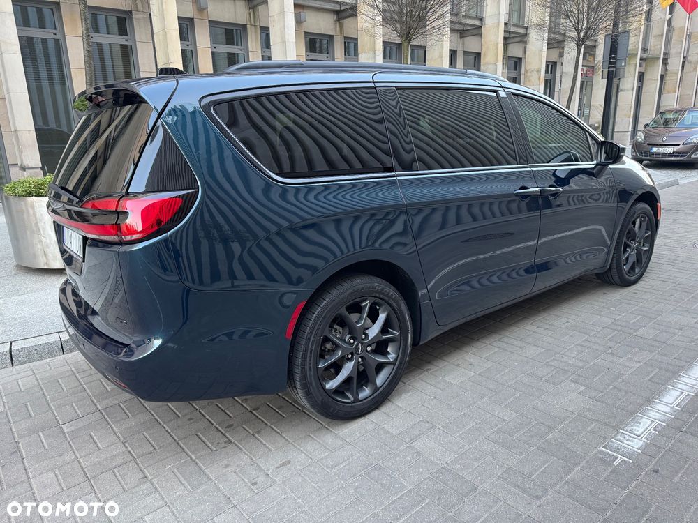 Chrysler Pacifica - 9