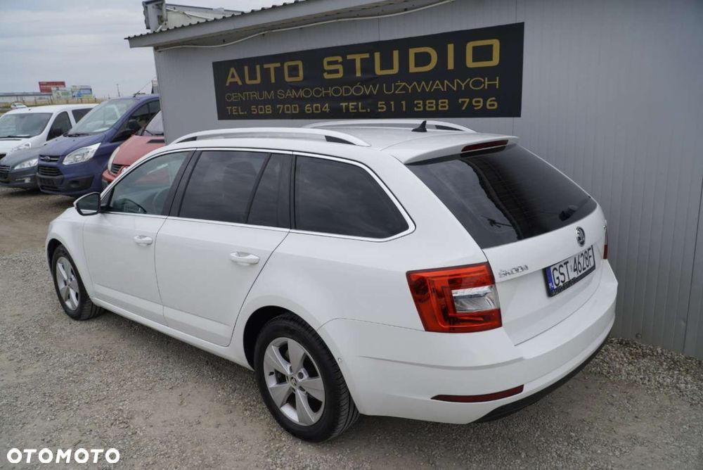 Skoda Octavia 1.5 TSI ACT DSG Ambition - 4