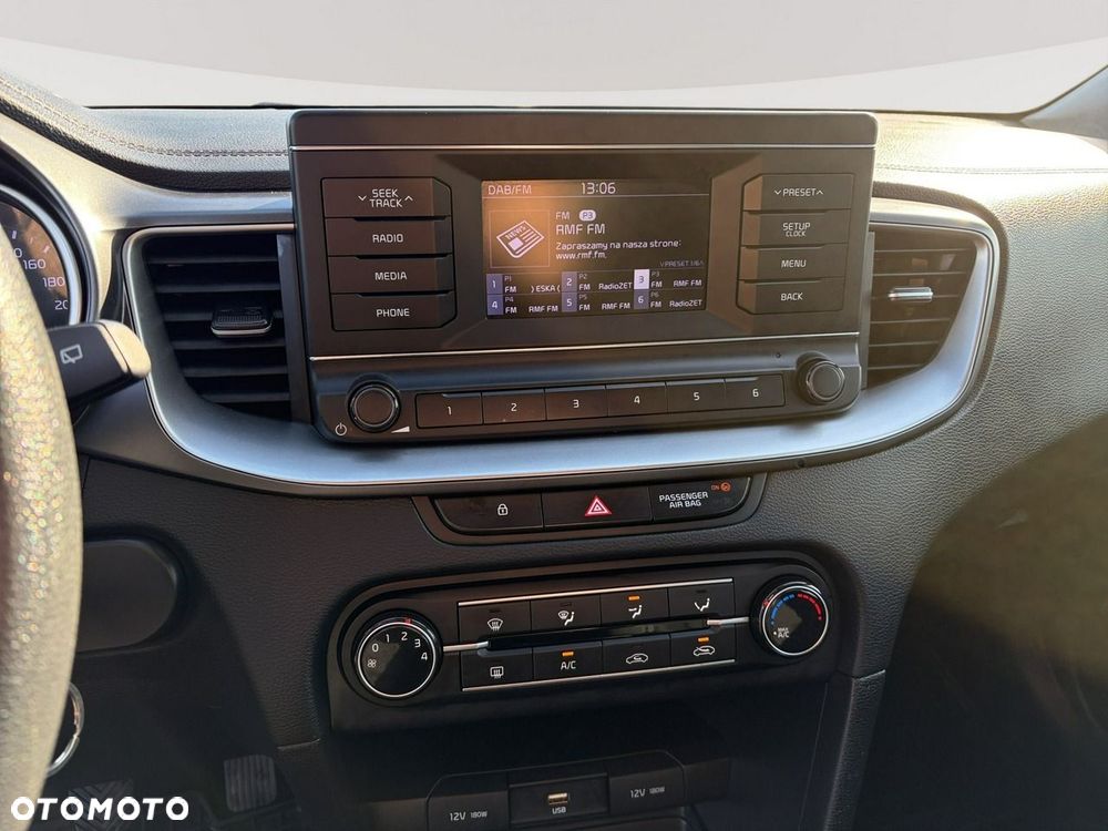 Kia Ceed 1.0 T-GDI S - 16